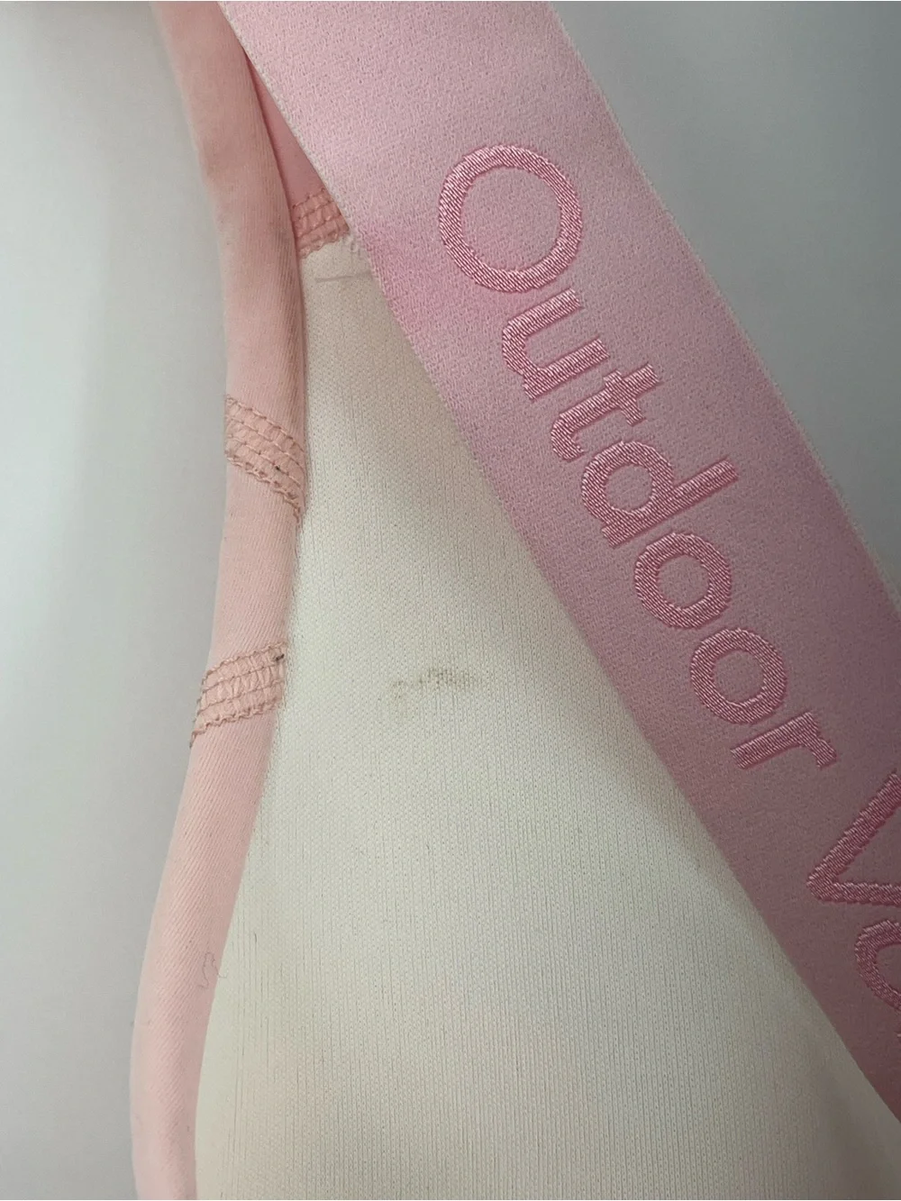 Outdoor Voices Circuit Bra in Cosmos 0718 S/M D cup light pink logo adjustable